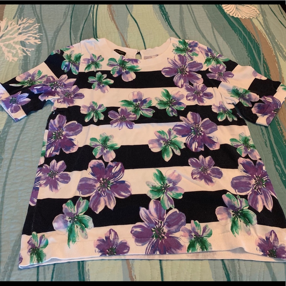 Talbots short sleeve light weight sweater.